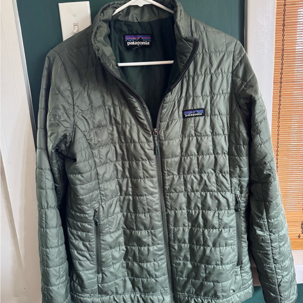 Women’s L Patagonia Hemlock Green Nano Puff Jacket